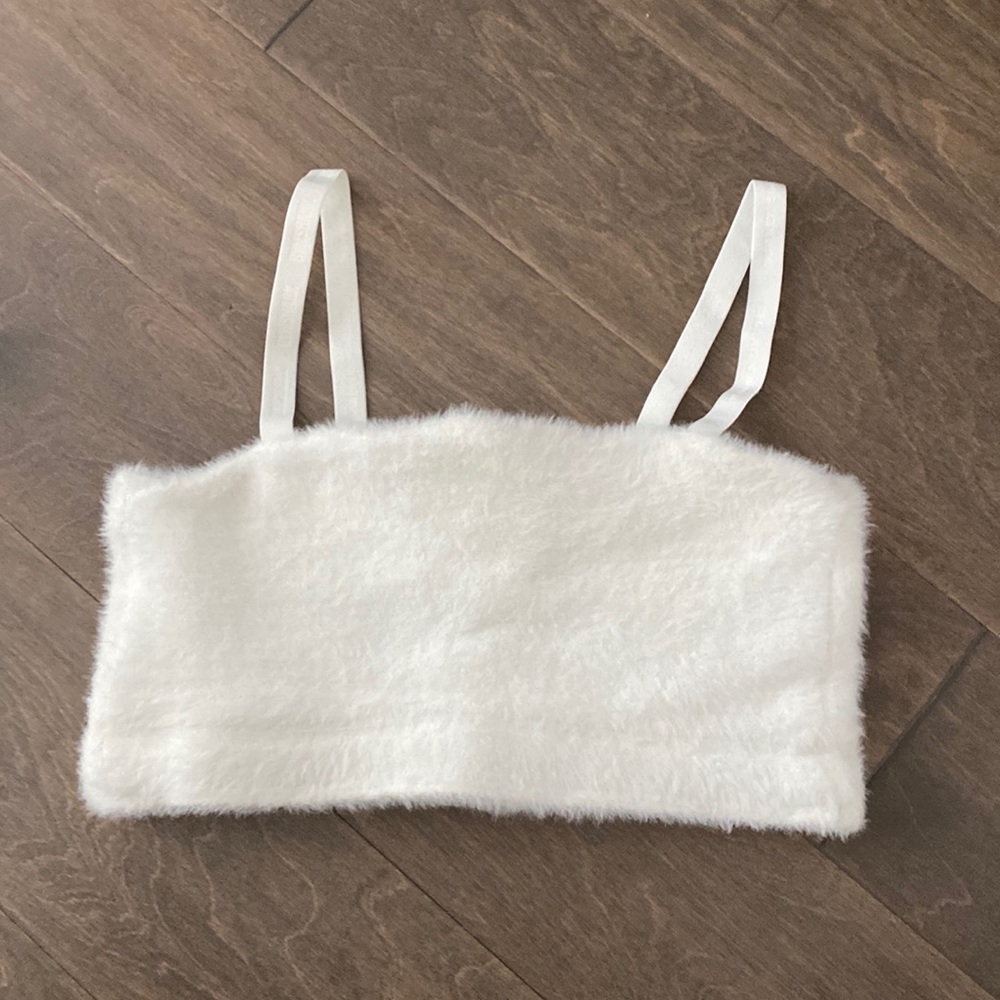 Gymshark x Whitney Simmons Fuzzy Bandeau